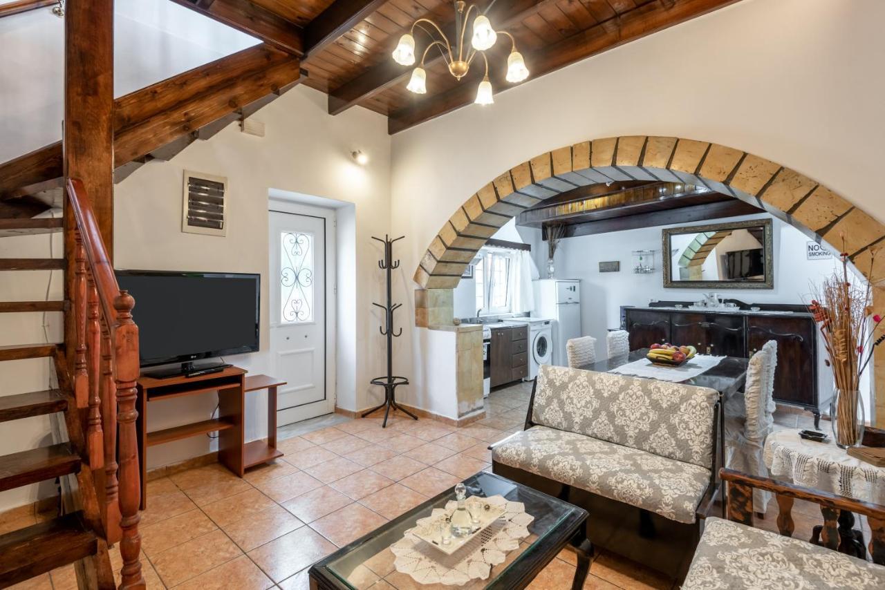 Aroni Cretan Comfortable House - Hamam Suites Aroni Eksteriør bilde