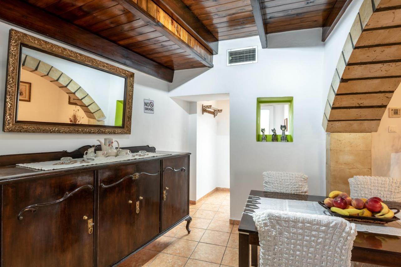 Aroni Cretan Comfortable House - Hamam Suites Aroni Eksteriør bilde